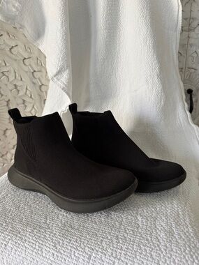 Sleek Black Knit Slip-On Ankle Booties